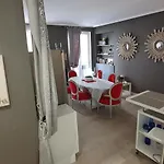 A 10 Mn A Pied De Montmartre Παρίσι
